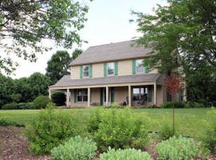 W268N6896 Woodside Ct, Lisbon, WI 53089