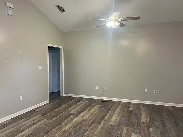 2601 Hartsfield Rd — Photo 6