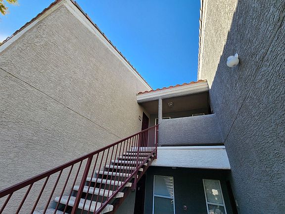 2nd image of 5055 W Hacienda Ave Unit 2069