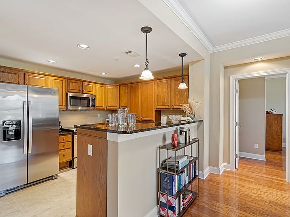 5th image of 3201 Aspen Grove Dr APT D1