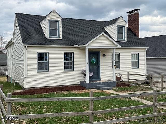 1st image of 704 Goucher St