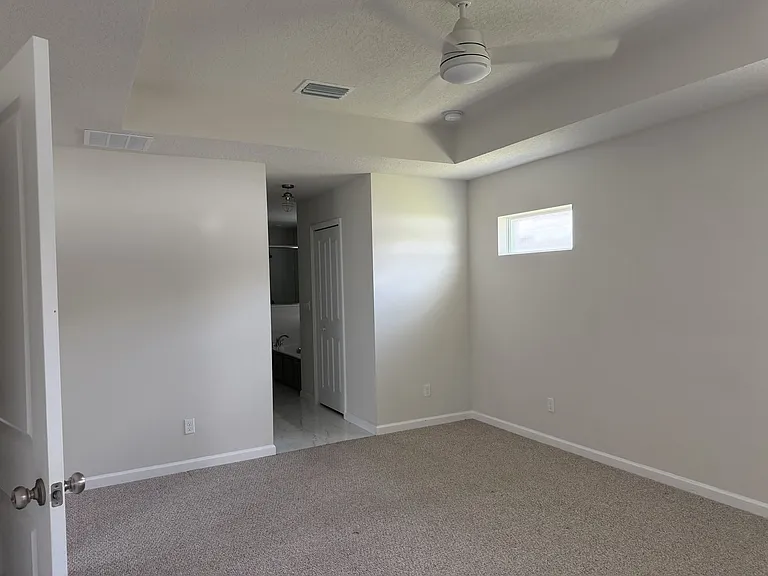 4634 SW Athena Dr — Photo 13