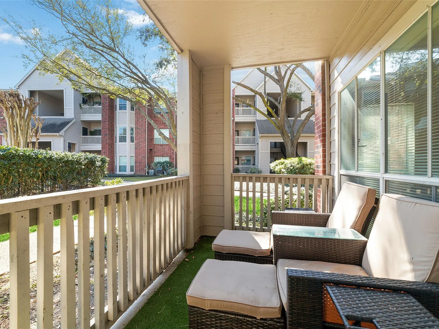 1 bed, 1.0 bath, 790 sqft, $1,950 — Photo 1