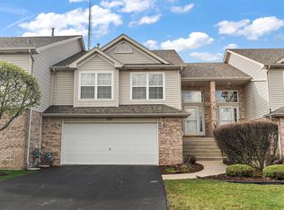 6881 Geneva Dr, Tinley Park, IL