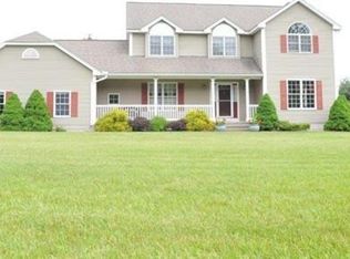 30 Woodland Rdg, Southwick, MA 01077