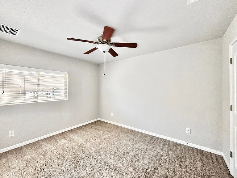 6818 Hanover Stone — Photo 11