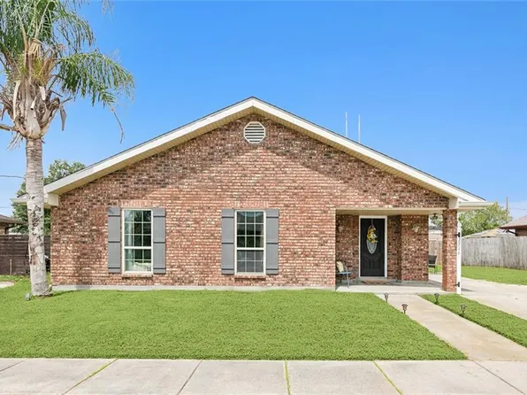 3716 Gallo Dr, Chalmette, LA 70043