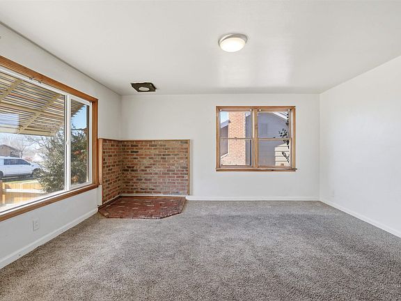 5th image of 116 13th Ave N