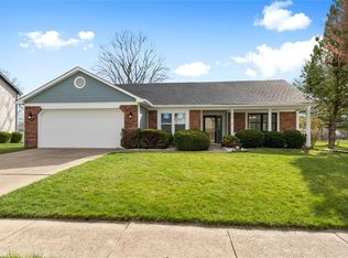 993 Vicksburg Dr N, Greenwood, IN 46143