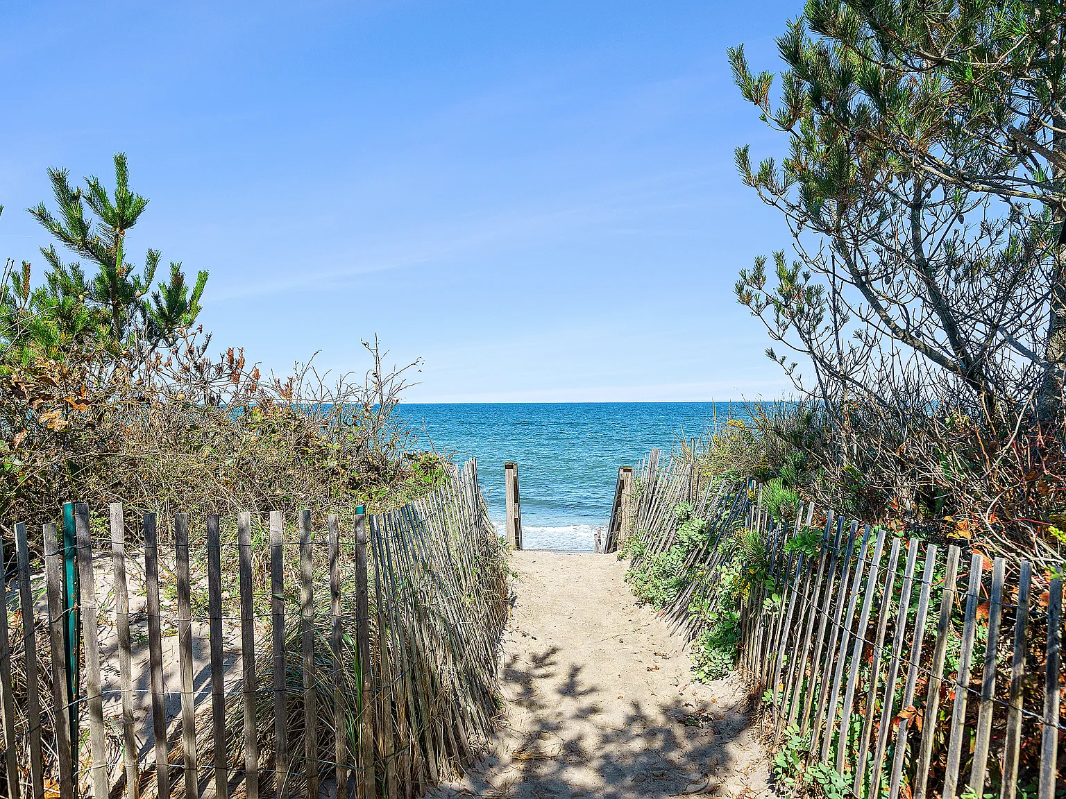 Montauk Beach House With Private Beach Access — Photo 2