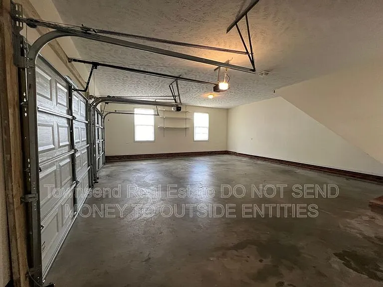 121 Bugle Call Dr — Photo 15