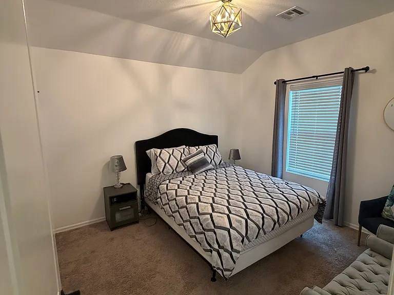 7324 S Joshua Ave — Photo 9