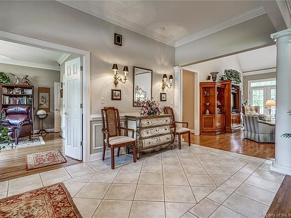4th image of 104 Andrews Cir