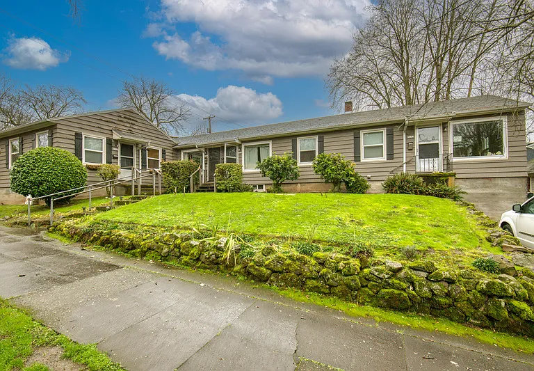 3242-3248 SE Alder Ct #3242.5 — Photo 2
