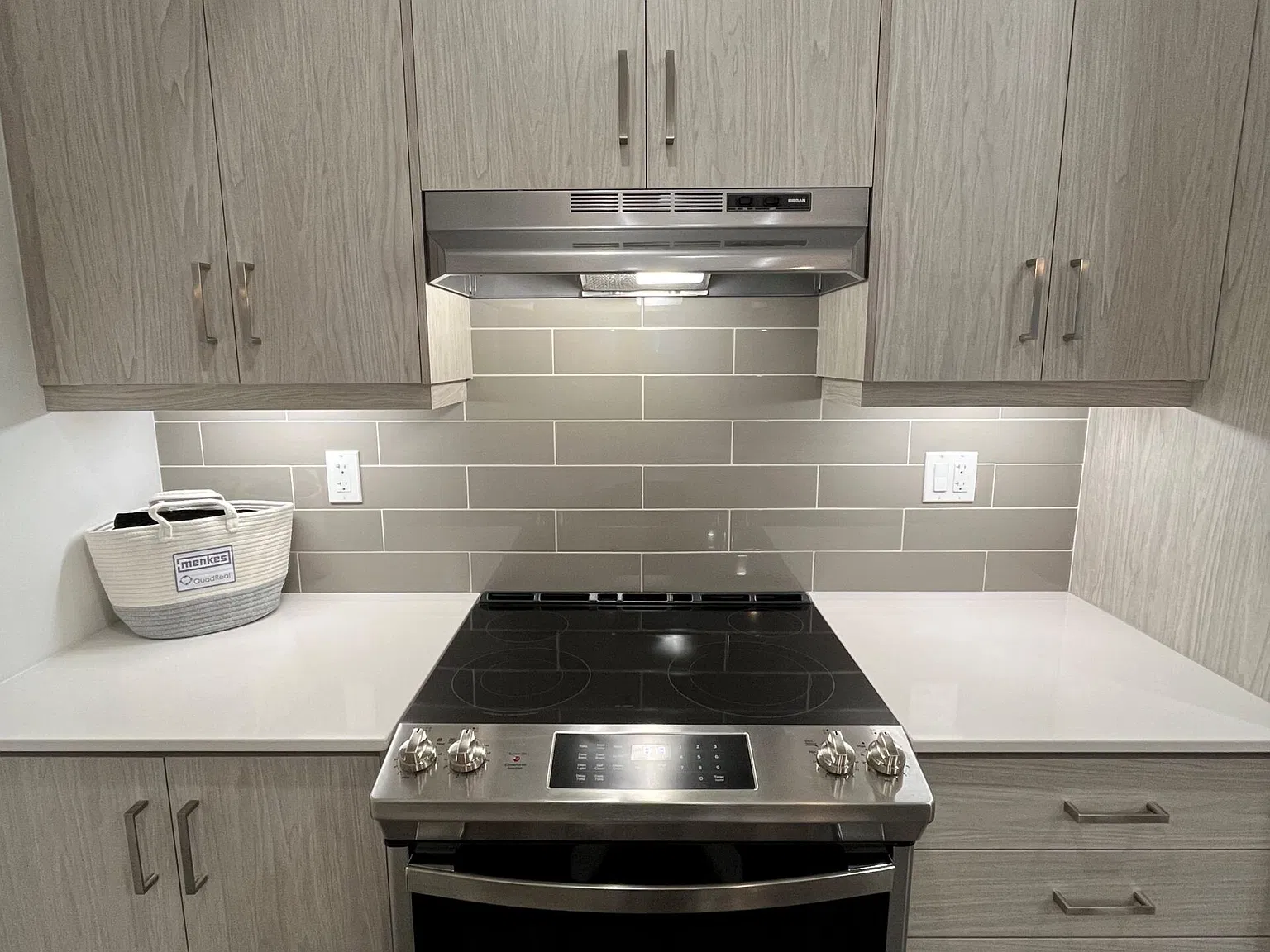 3 bed, $3,350 — Photo 4