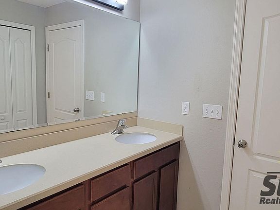 5th image of 3367 Pintello Ave