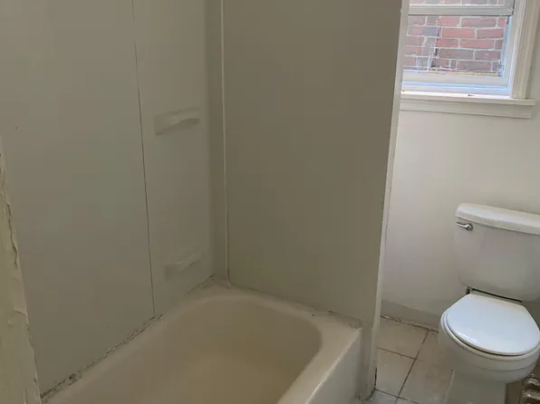 1936 S 60th St, Philadelphia, PA 19142