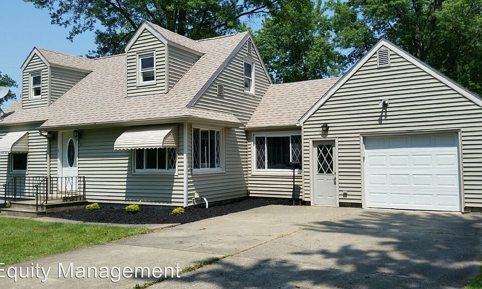 1st image of 129 Howard Ave