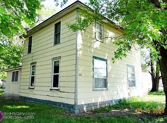 2nd image of 104 S 16th St