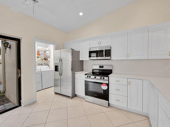 3rd image of 2640 Deer Creek Emerald Way