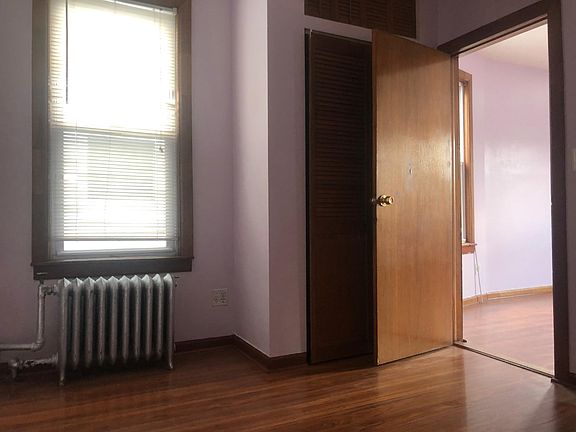 3rd image of 2160 Chatterton Ave #1