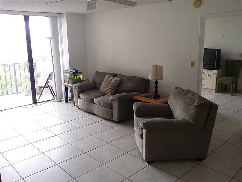 1st image of 18181 NE 31st Ct APT 802