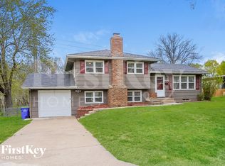10606 W 71st Pl, Shawnee, KS 66203