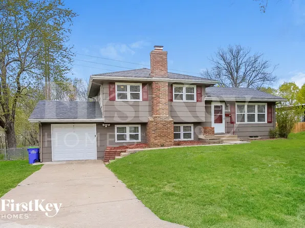 10606 W 71st Pl, Shawnee, KS 66203