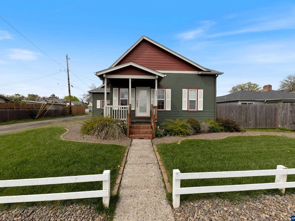 945 SE Uglow Ave, Dallas, OR 97338
