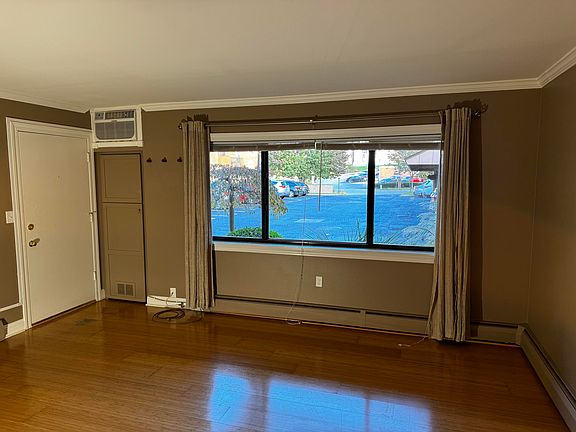 4th image of 23 College Ave SE APT 19