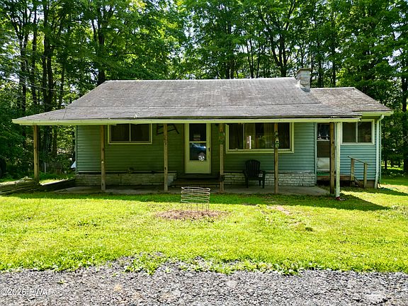 2nd image of 110 Meadow Ln