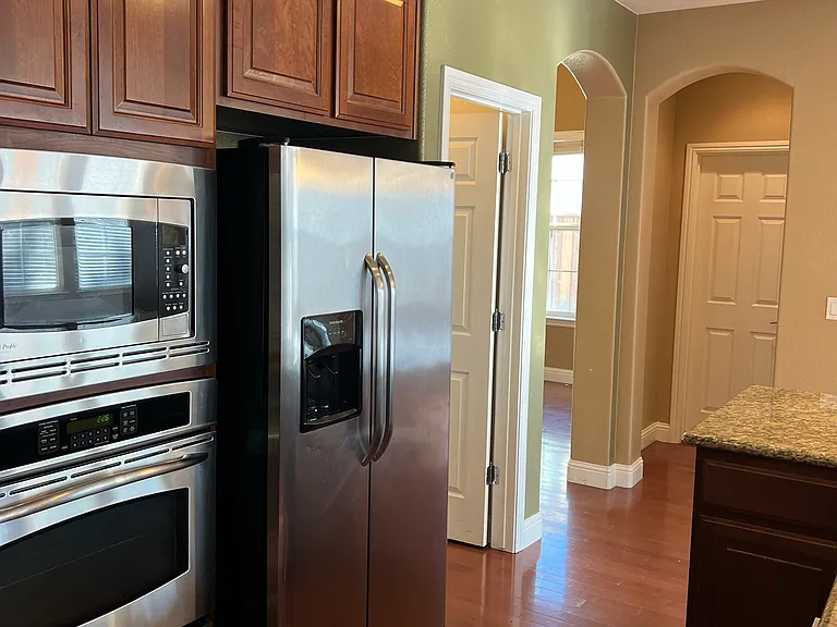 188 W Charlene Ct — Photo 22