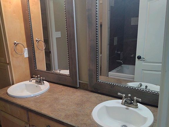 2nd image of 14 Bella Vista Cir #14