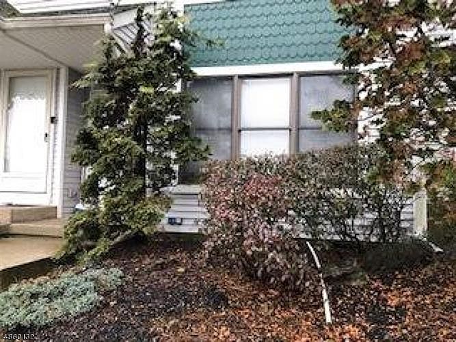 1st image of 38 Heritage Ln #404