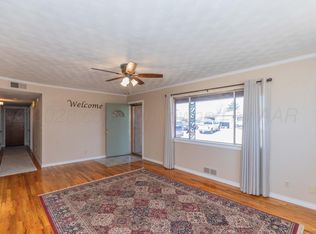 300 S Vaughn Ave, Fritch, TX 79036