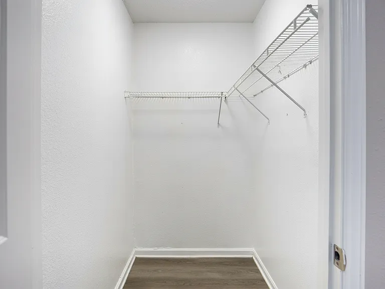 Blue Ridge Apartments — Photo 12