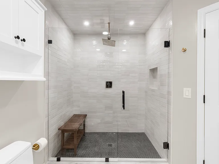 5061 Avalon Dr — Photo 8