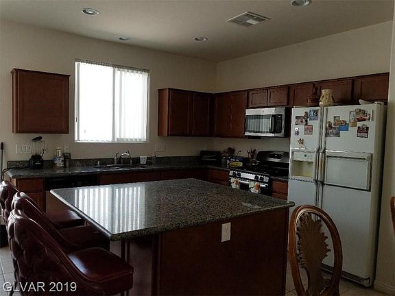 3rd image of 6968 Painted Vista Ct
