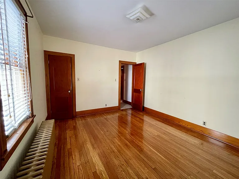 204 Rogers Ave N — Photo 14