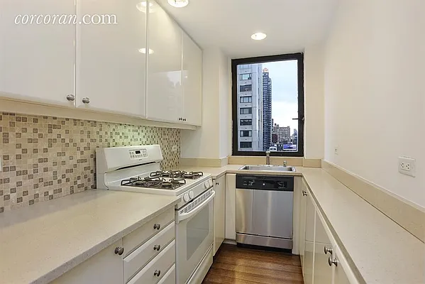 Sold by Corcoran | media 4