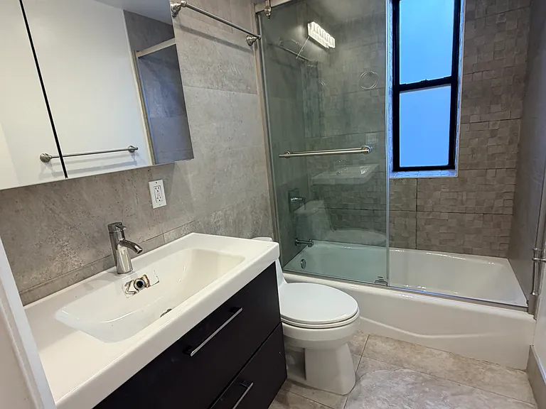 24 Charles St #11 — Photo 8