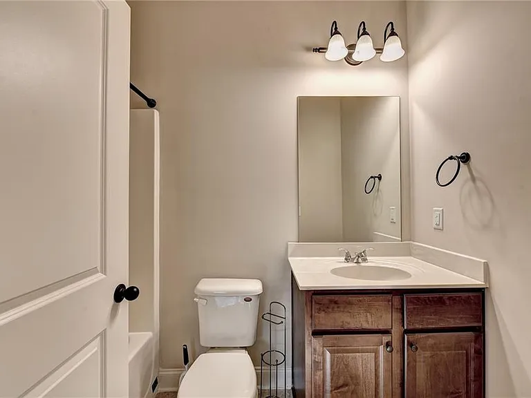 2448 Tenor Ln — Photo 12