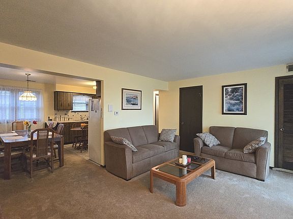 2nd image of 6051 S Archer Ave Unit 3B