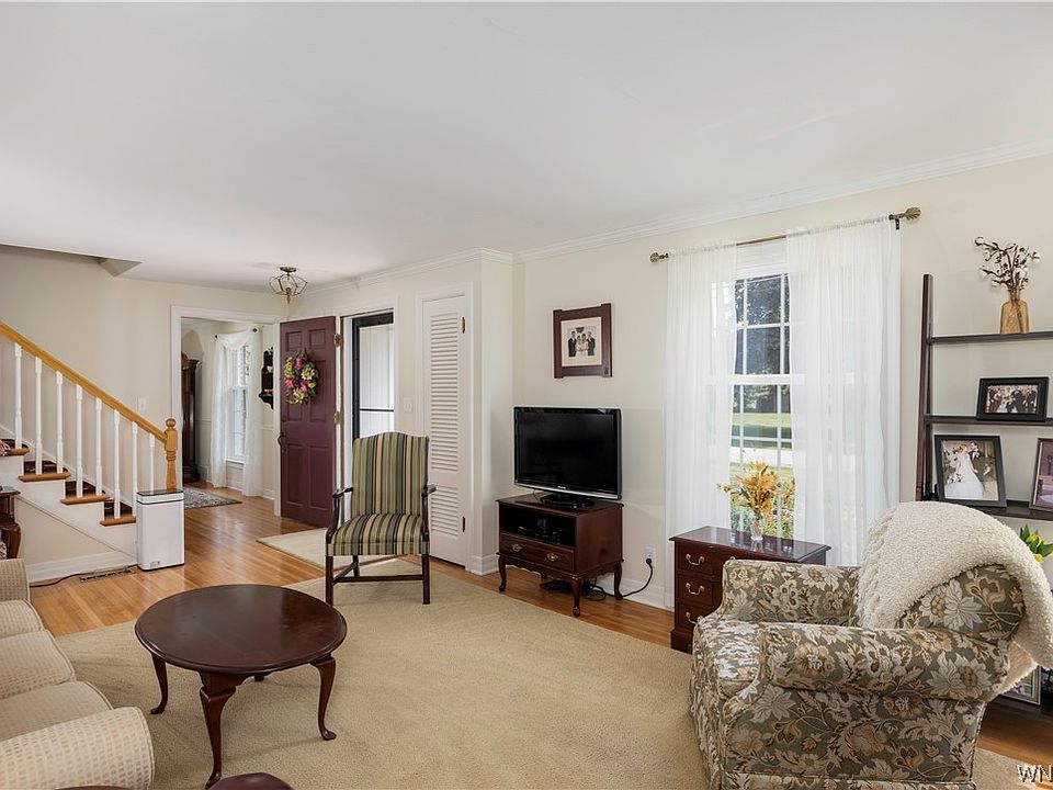 14 Ruskin Rd, East Aurora, NY 14052 Zillow