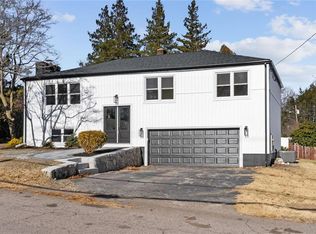 5 Allendale Ave, Johnston, RI 02919