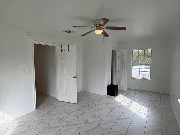 9210 Tacquard Dr — Photo 9