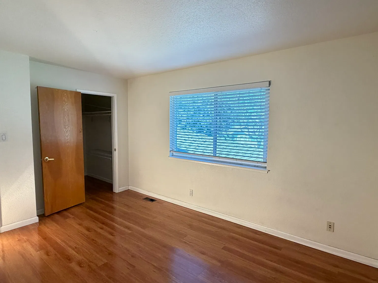 2 bed, 903 sqft, $2,800 — Photo 3