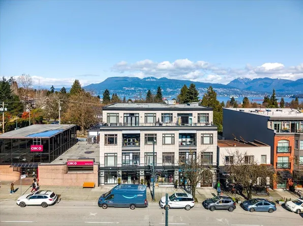 4479 W 10th Ave #302, Vancouver, BC V6R 2H8