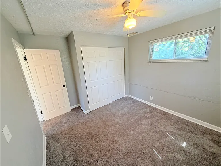 1437 Ambrose Ave #3 — Photo 18
