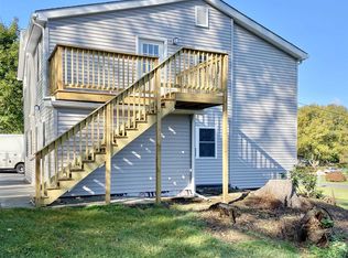 58 W Dorsey Ln #B, Hyde Park, NY 12538